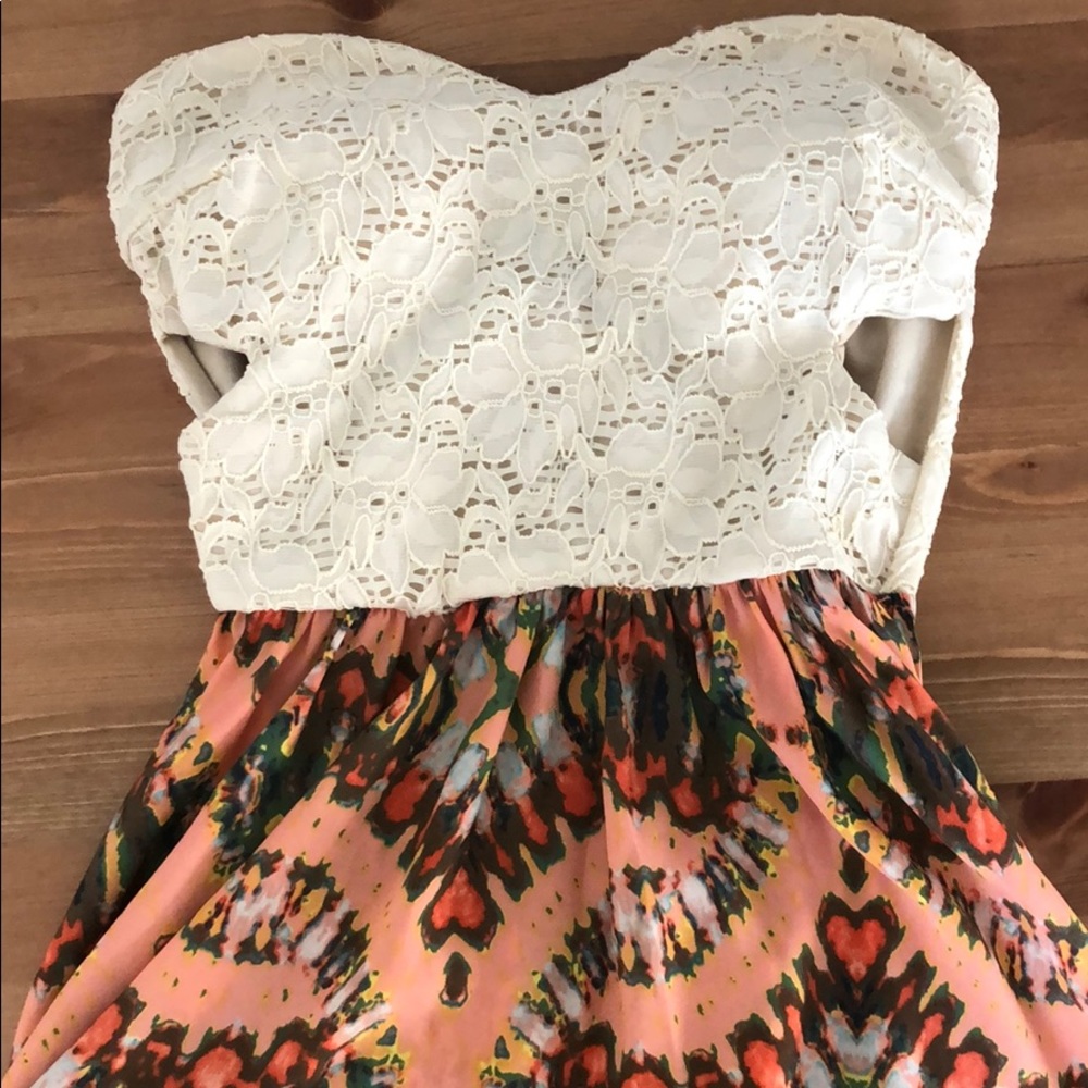 Dress - Picture 5 of 5